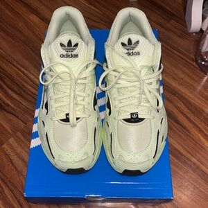 Woman’s Adidas